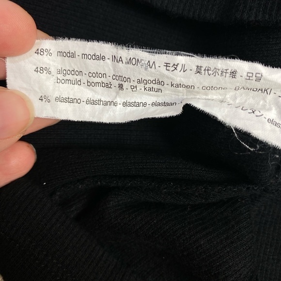 ⭐️ZARA Black and White Ric Rac Trim Knit Top - Picture 4 of 6